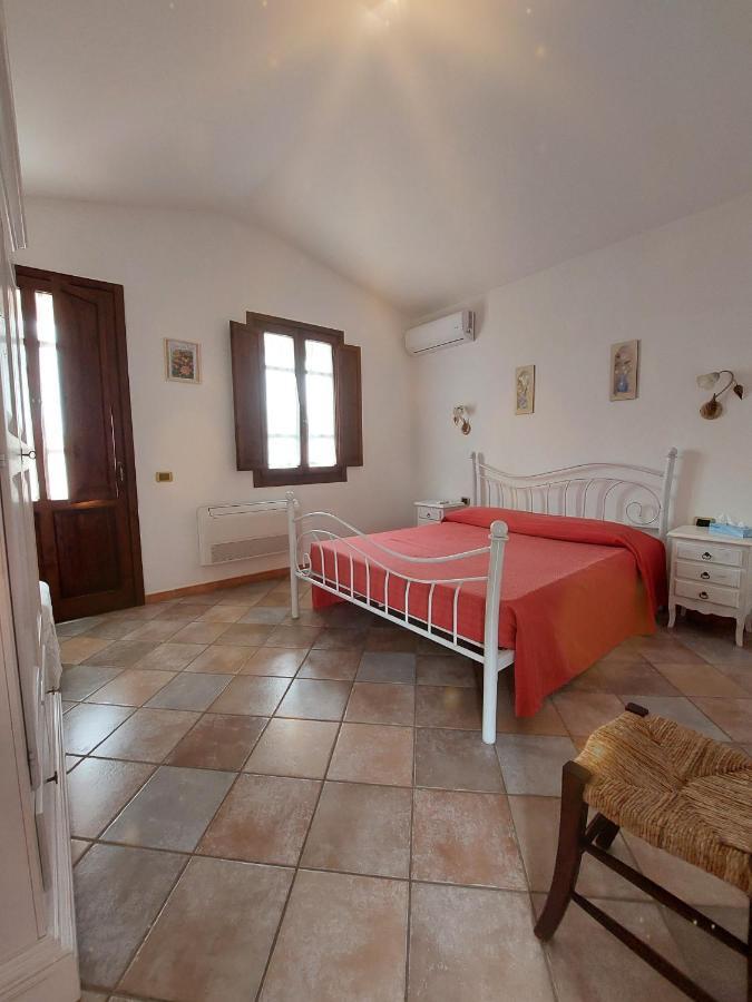 Hotel La Corte Rosada Villasimius Bagian luar foto
