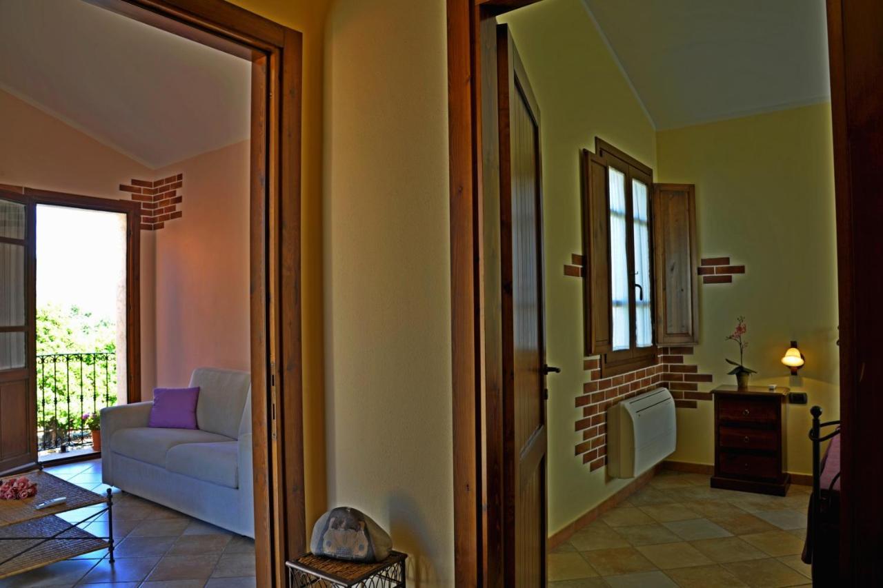 Hotel La Corte Rosada Villasimius Bagian luar foto