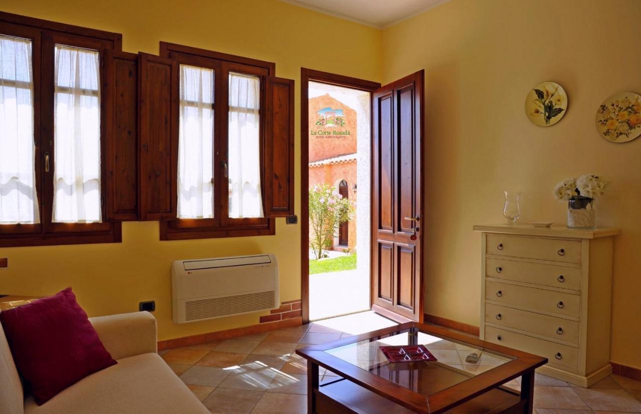 Hotel La Corte Rosada Villasimius Bagian luar foto